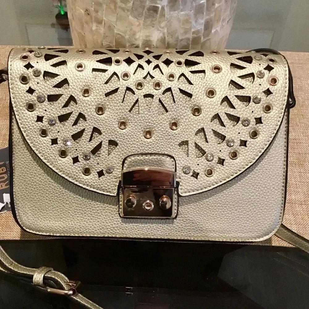 CROSSBODY LASSER CUT DESIGN